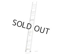 KHS-60T 梯子 ３連はしご  全長  ５．９９ｍ 縮長  ２．６８ｍ 質量  １７．２ｋｇ　（KHS60T） アルインコ ALINCO   【送料無料】【激安】【破格値】【セール】